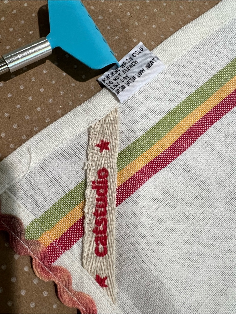 Catstudio Yellowstone Cream Tea Towel - Picture 7 of 9